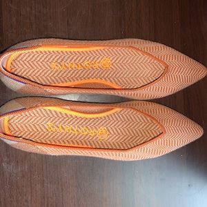 Rothys camel herringbone merino points